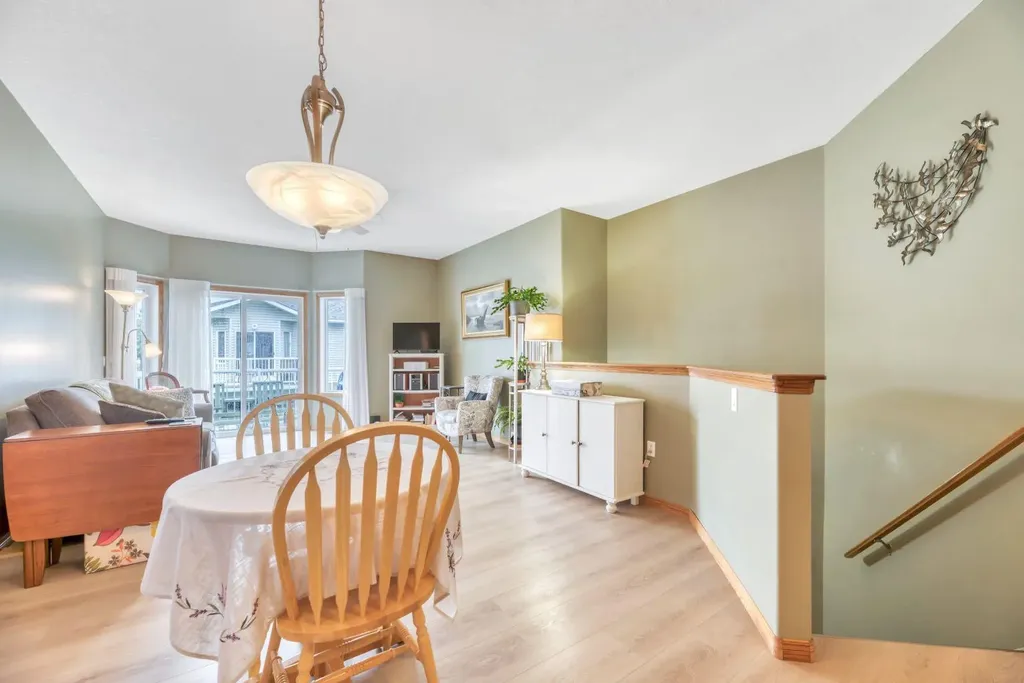 137 Ridgestone Lane Diamond Valley AB t0l0h0
