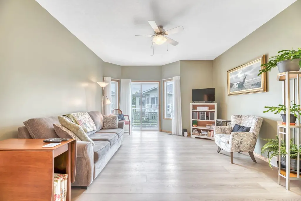 137 Ridgestone Lane Diamond Valley AB t0l0h0