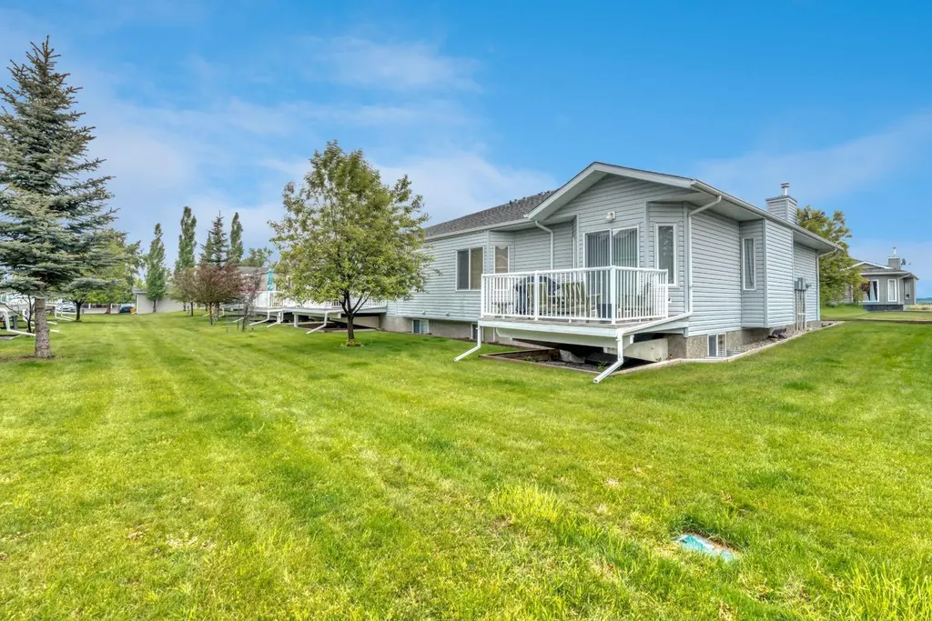 137 Ridgestone Lane Diamond Valley AB t0l0h0