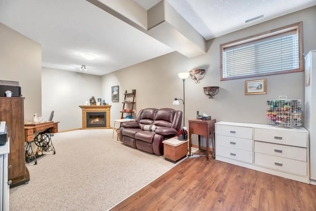137 Ridgestone Lane Diamond Valley AB t0l0h0