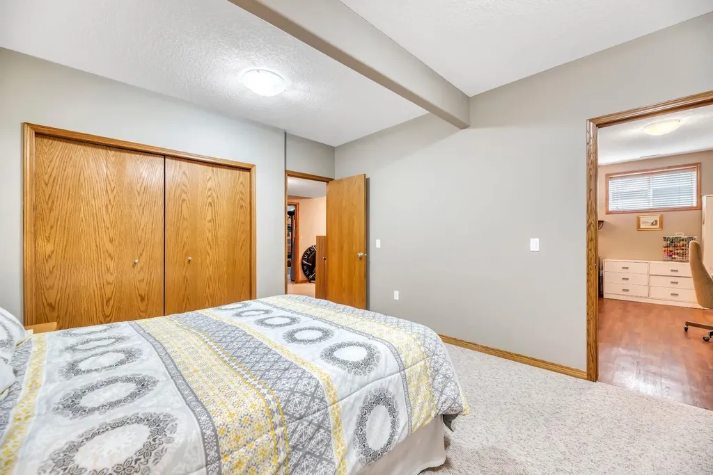 137 Ridgestone Lane Diamond Valley AB t0l0h0