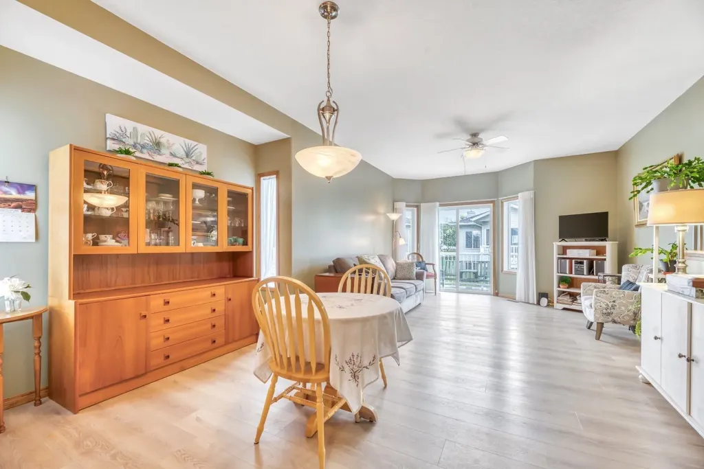 137 Ridgestone Lane Diamond Valley AB t0l0h0
