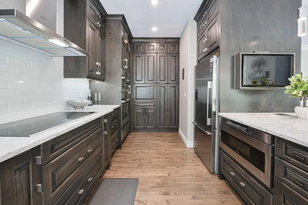 136 Strathlea Place SW Calgary AB T3H 4T6