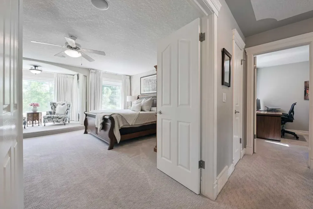 136 Strathlea Place SW Calgary AB T3H 4T6