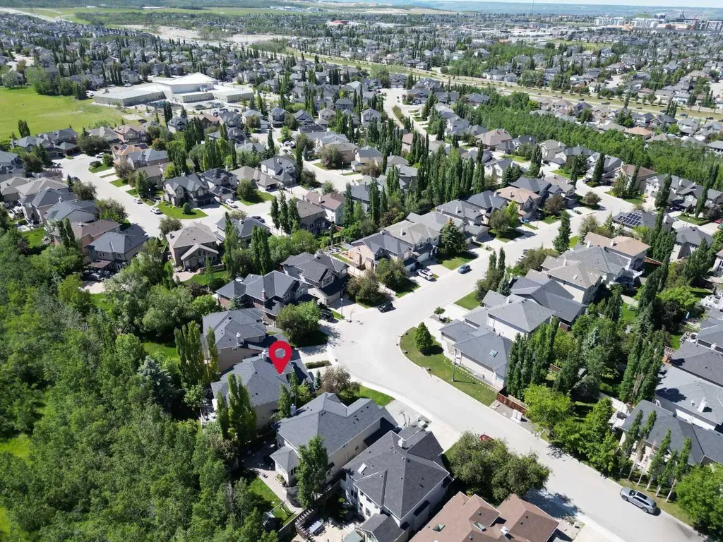 136 Strathlea Place SW Calgary AB T3H 4T6