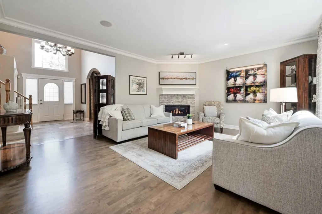 136 Strathlea Place SW Calgary AB T3H 4T6