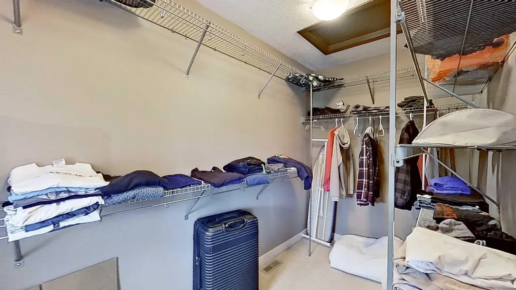 249 18 Avenue NE Calgary AB T2E1N3