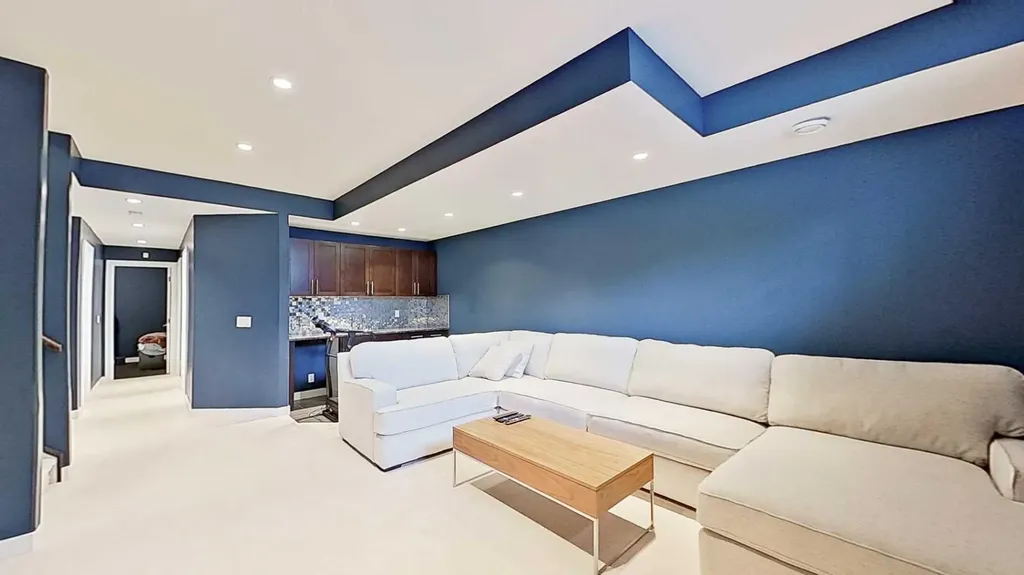 249 18 Avenue NE Calgary AB T2E1N3