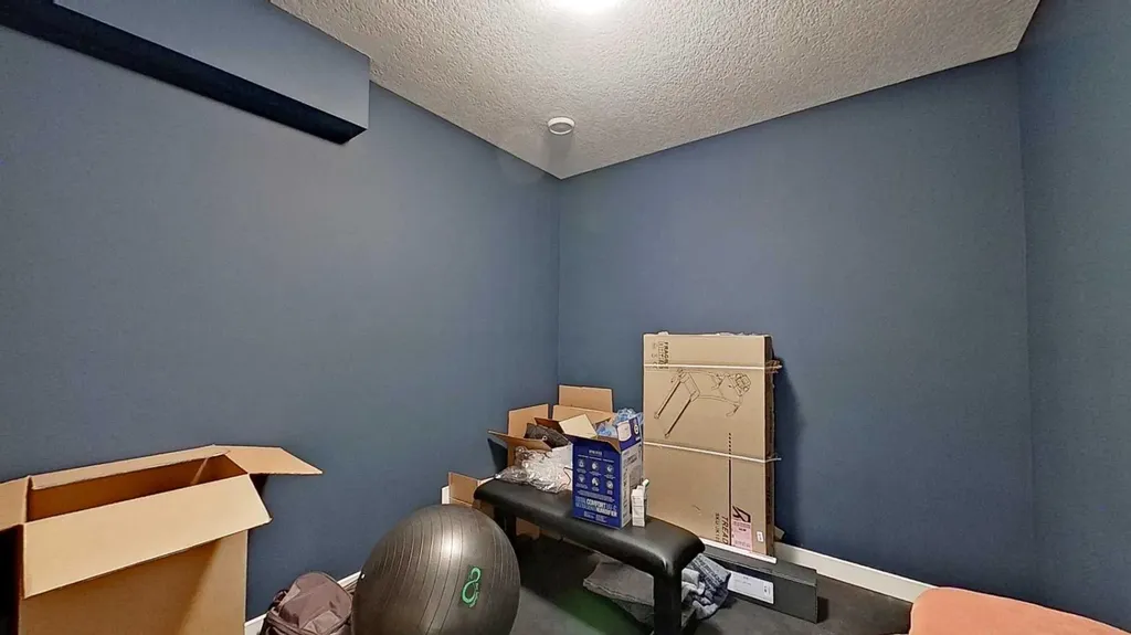 249 18 Avenue NE Calgary AB T2E1N3