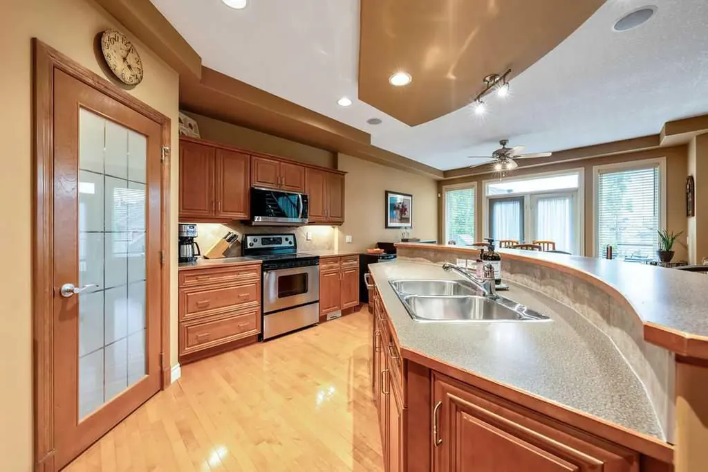 174 Arbour Vista Close NW Calgary AB T3G5P4