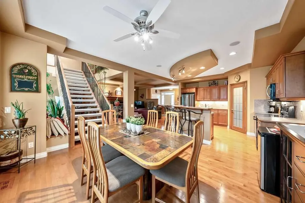174 Arbour Vista Close NW Calgary AB T3G5P4
