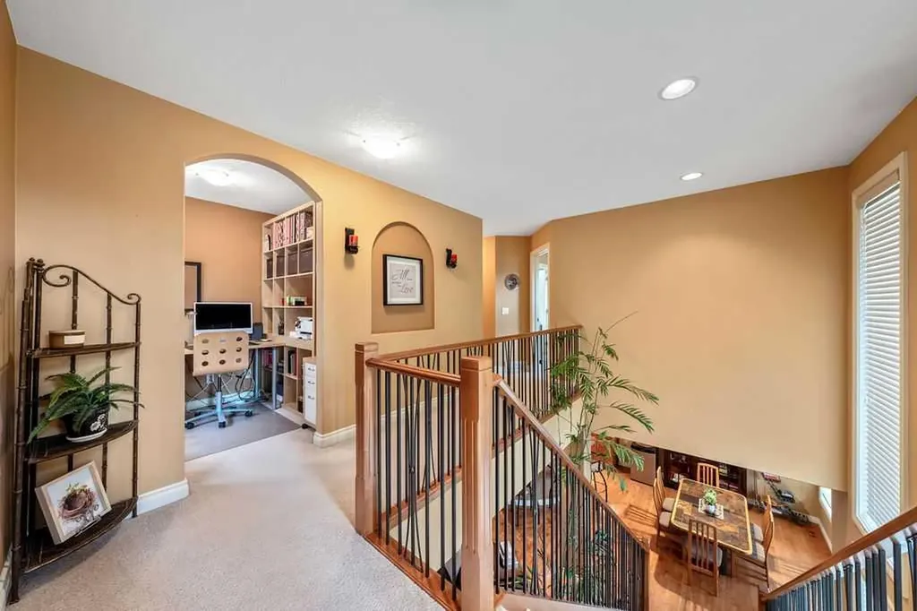 174 Arbour Vista Close NW Calgary AB T3G5P4