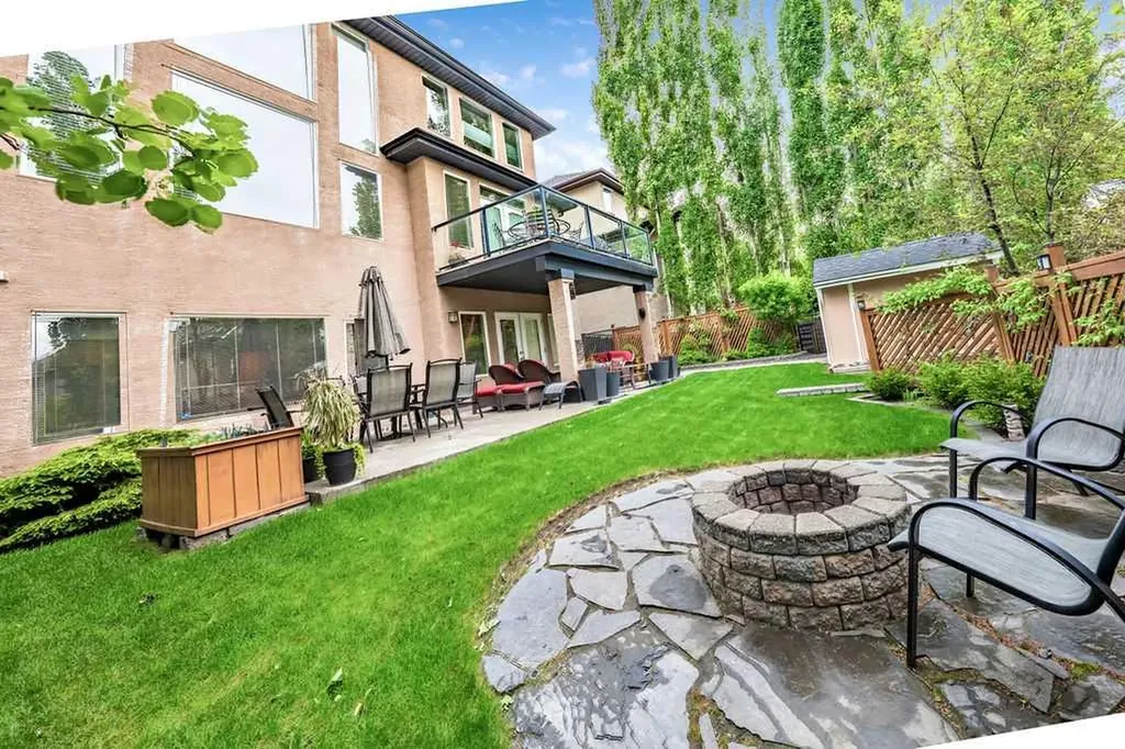 174 Arbour Vista Close NW Calgary AB T3G5P4