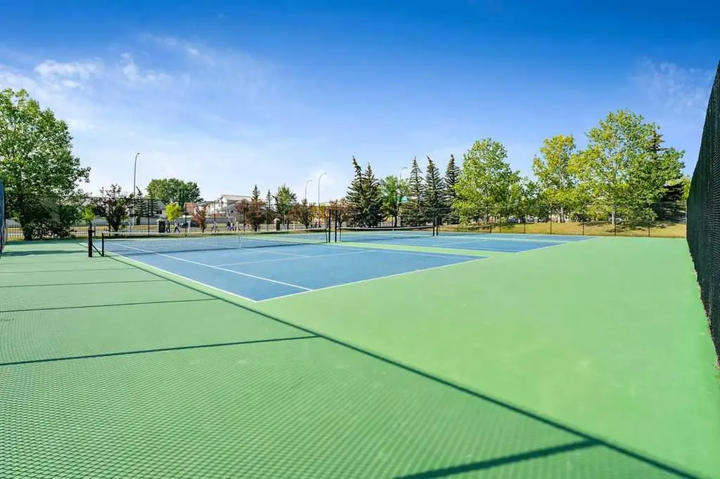 174 Arbour Vista Close NW Calgary AB T3G5P4