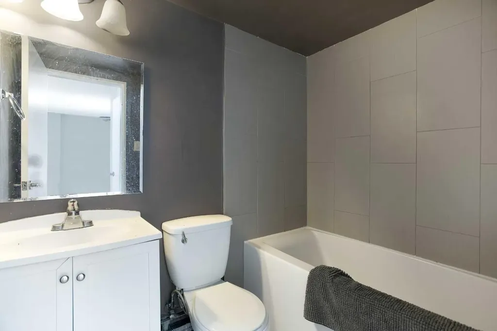 519 17 Avenue SW Calgary AB t2s0a9