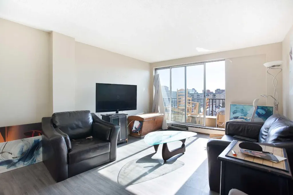 519 17 Avenue SW Calgary AB t2s0a9