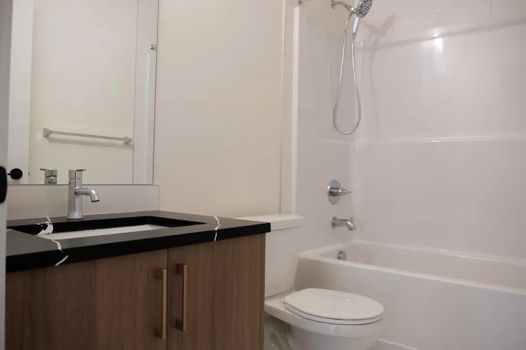 47 Creekview Gardens Gardens SW Calgary AB T2X 6K7