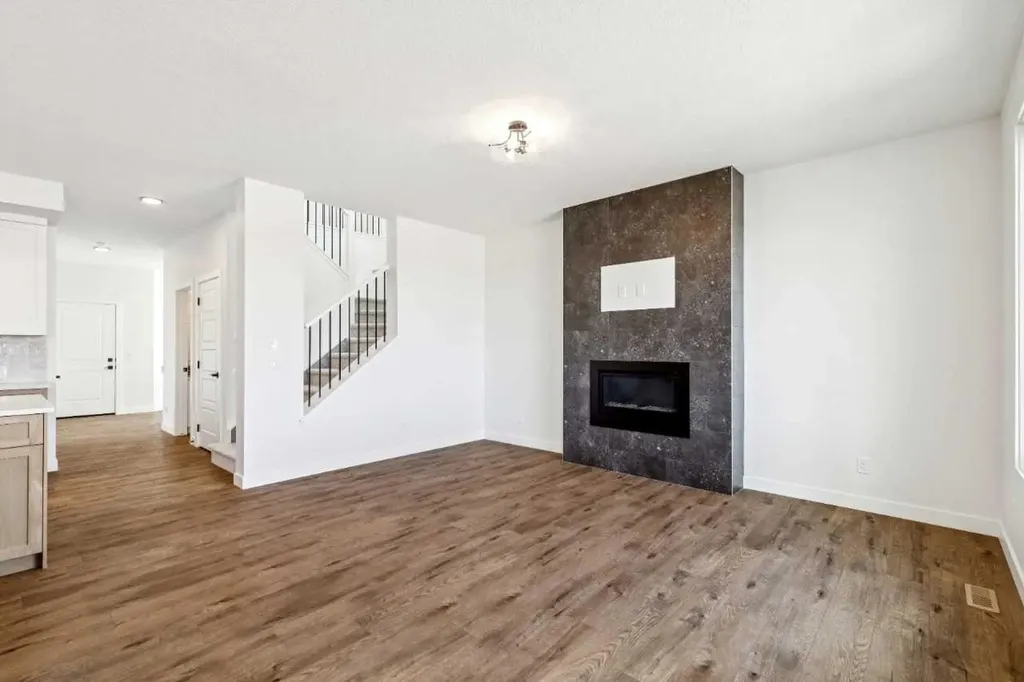 436 Bridgeport Glen Chestermere AB T1X3E1