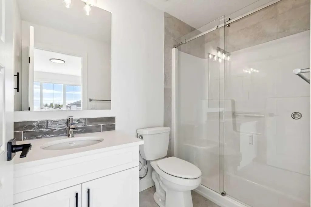 436 Bridgeport Glen Chestermere AB T1X3E1