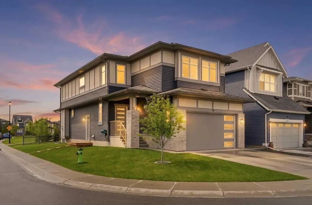 15 Lawrence Green SE Airdrie AB T4A 3M9