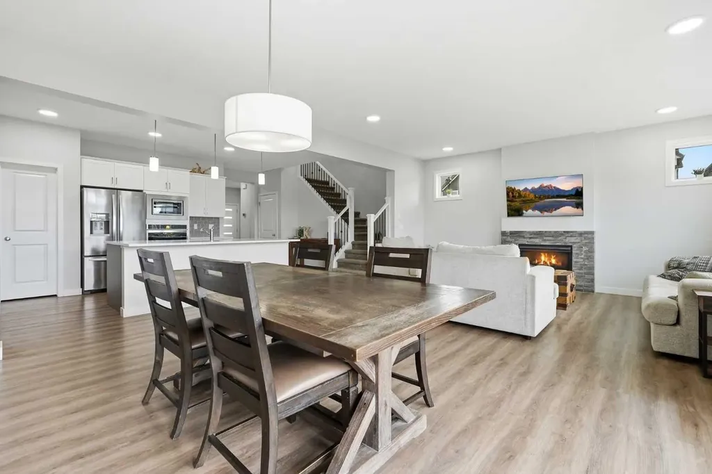 15 Lawrence Green SE Airdrie AB T4A 3M9