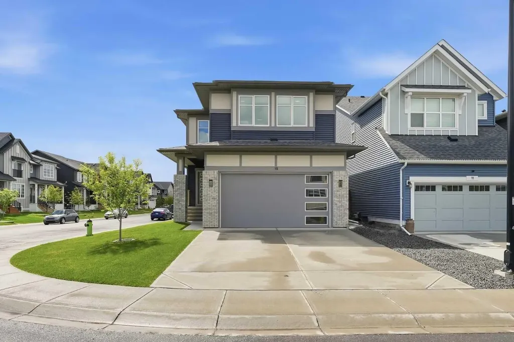 15 Lawrence Green SE Airdrie AB T4A 3M9