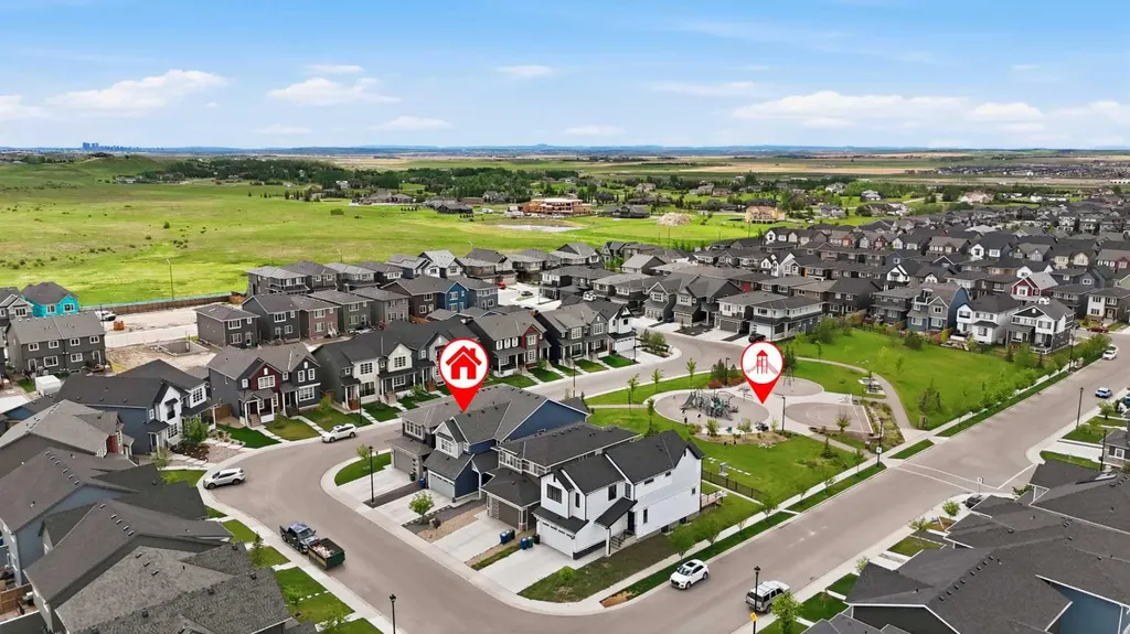 15 Lawrence Green SE Airdrie AB T4A 3M9