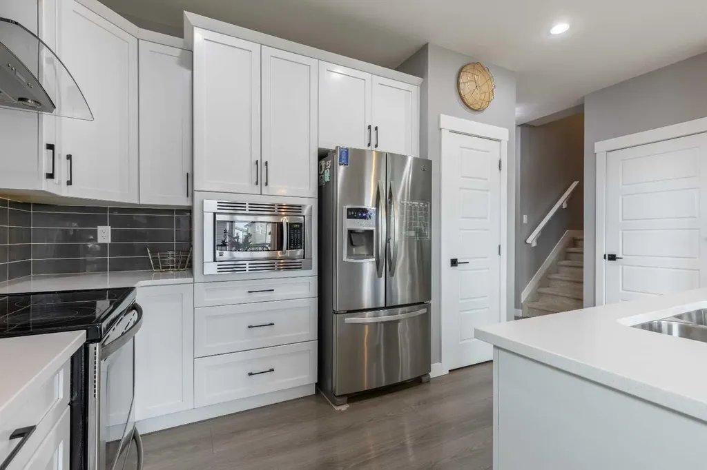 575 Moonlight Lane W Lethbridge AB T1J 5M1