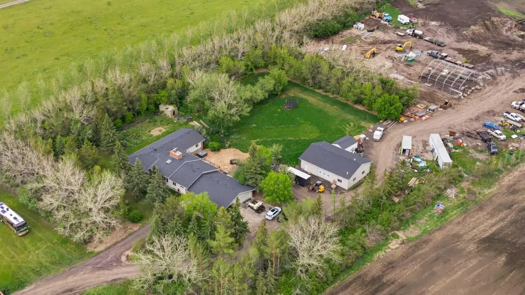 265190 Panorama Road Balzac AB T4B 3L5