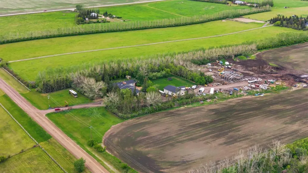 265190 Panorama Road Balzac AB T4B 3L5