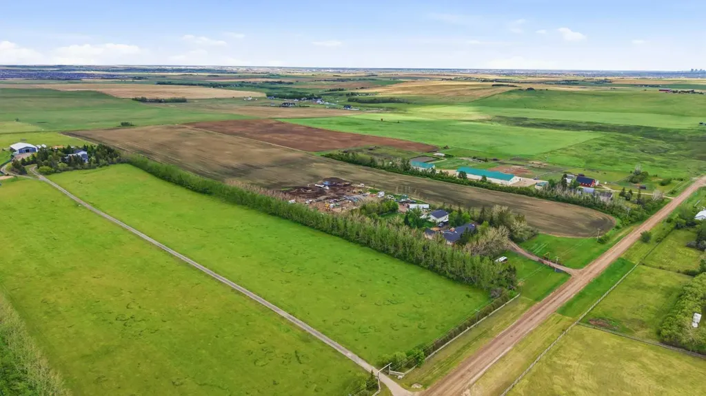 265190 Panorama Road Balzac AB T4B 3L5
