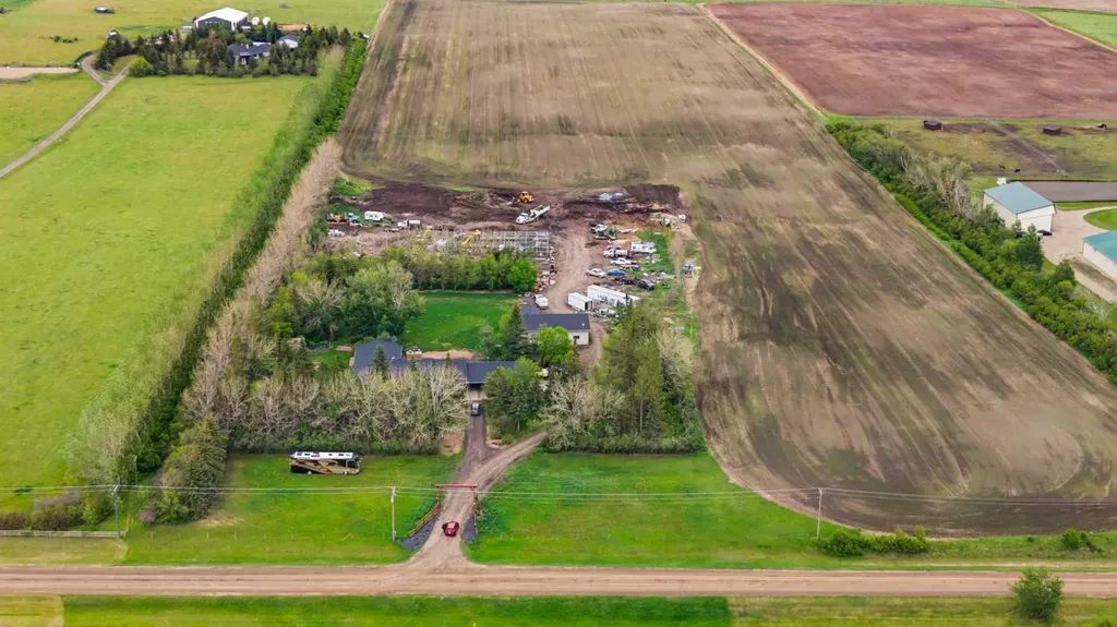 265190 Panorama Road Balzac AB T4B 3L5