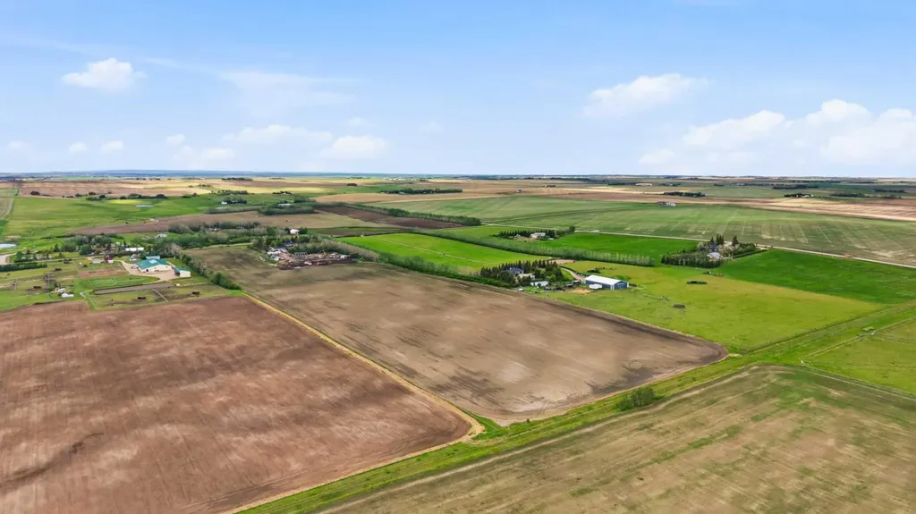 265190 Panorama Road Balzac AB T4B 3L5