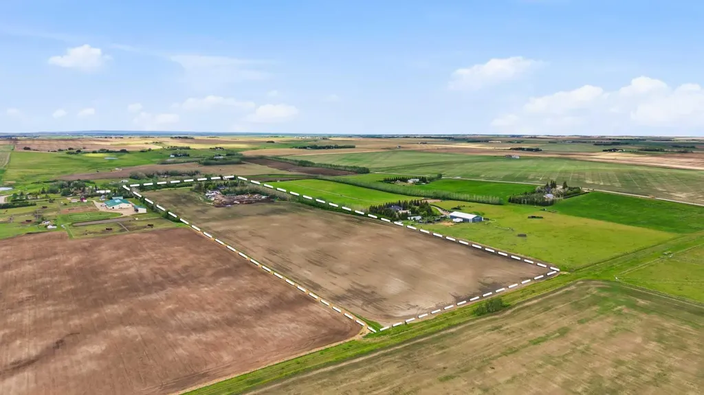 265190 Panorama Road Balzac AB T4B 3L5