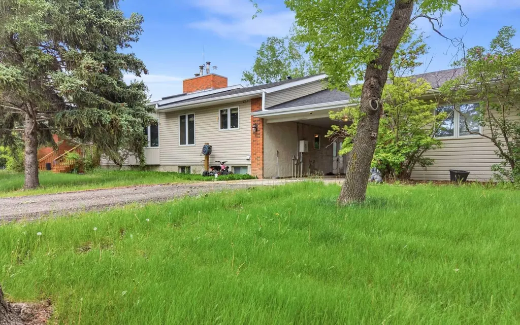265190 Panorama Road Balzac AB T4B 3L5