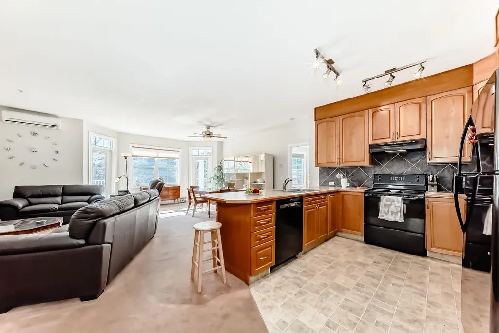 3000 Marda Link SW Calgary AB T2T 6C8