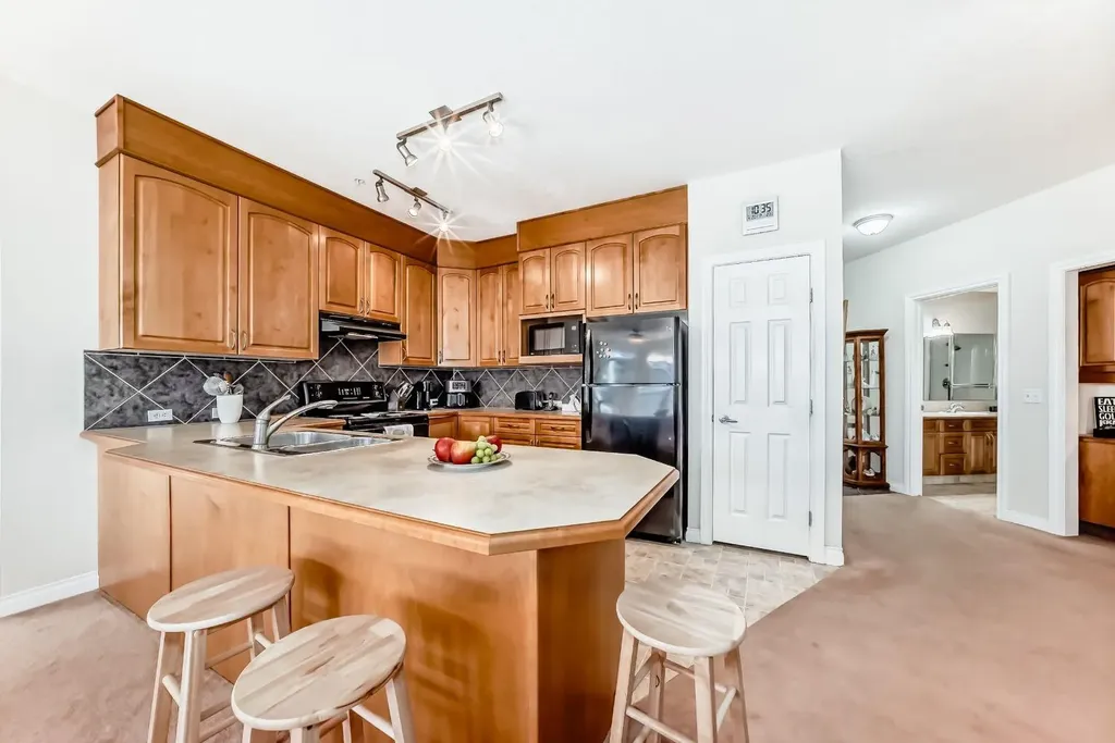 3000 Marda Link SW Calgary AB T2T 6C8