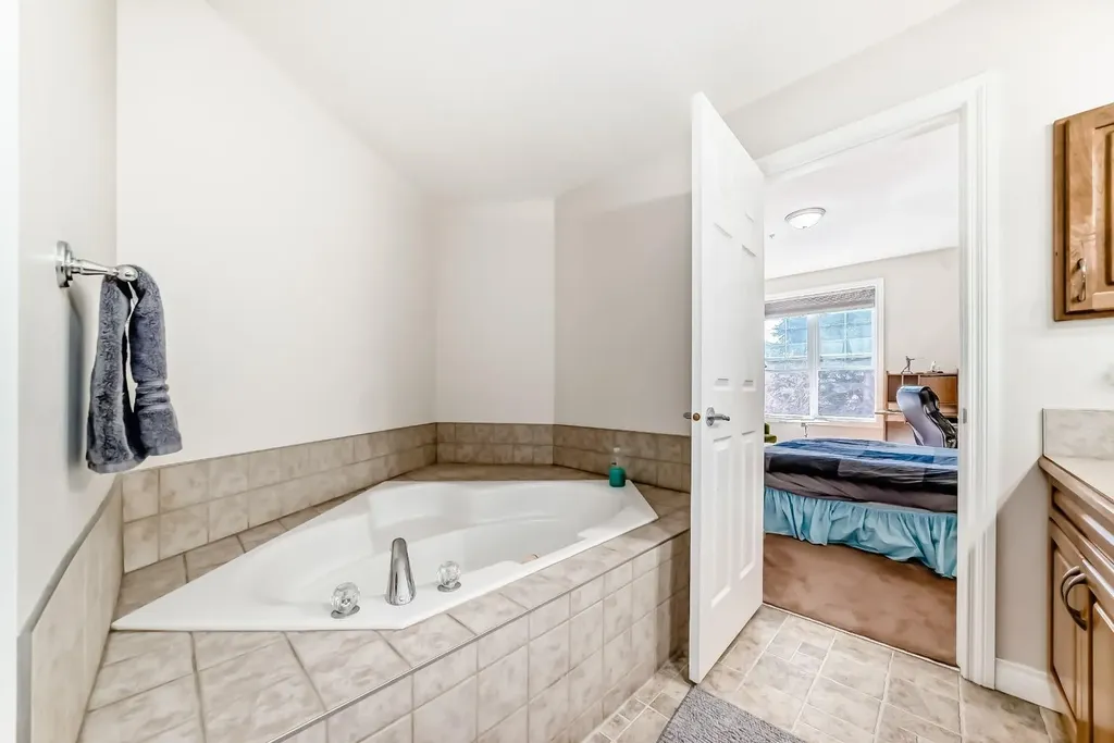 3000 Marda Link SW Calgary AB T2T 6C8