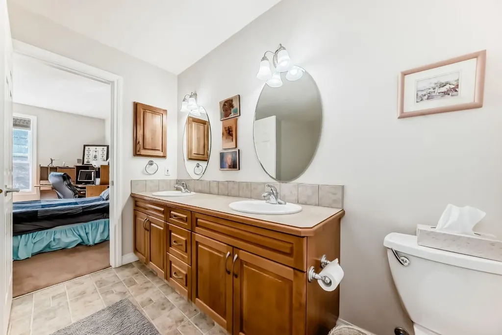 3000 Marda Link SW Calgary AB T2T 6C8