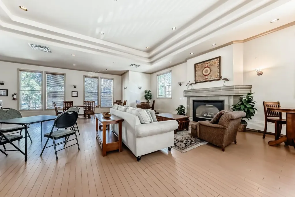 3000 Marda Link SW Calgary AB T2T 6C8