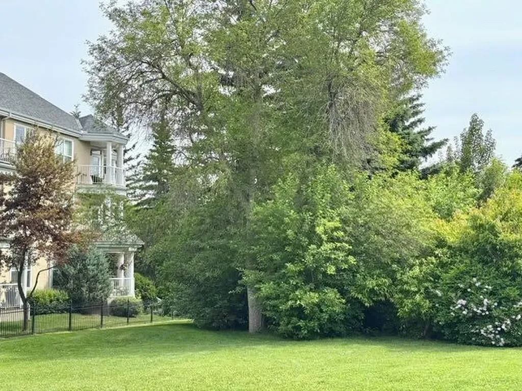 3000 Marda Link SW Calgary AB T2T 6C8
