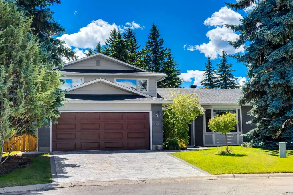416 Oakhill Place SW Calgary AB T2V 3X6