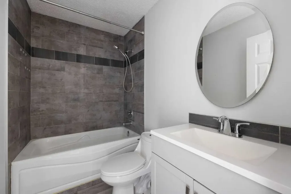 105 Hill Drive Fort Mcmurray AB T9H 2B4