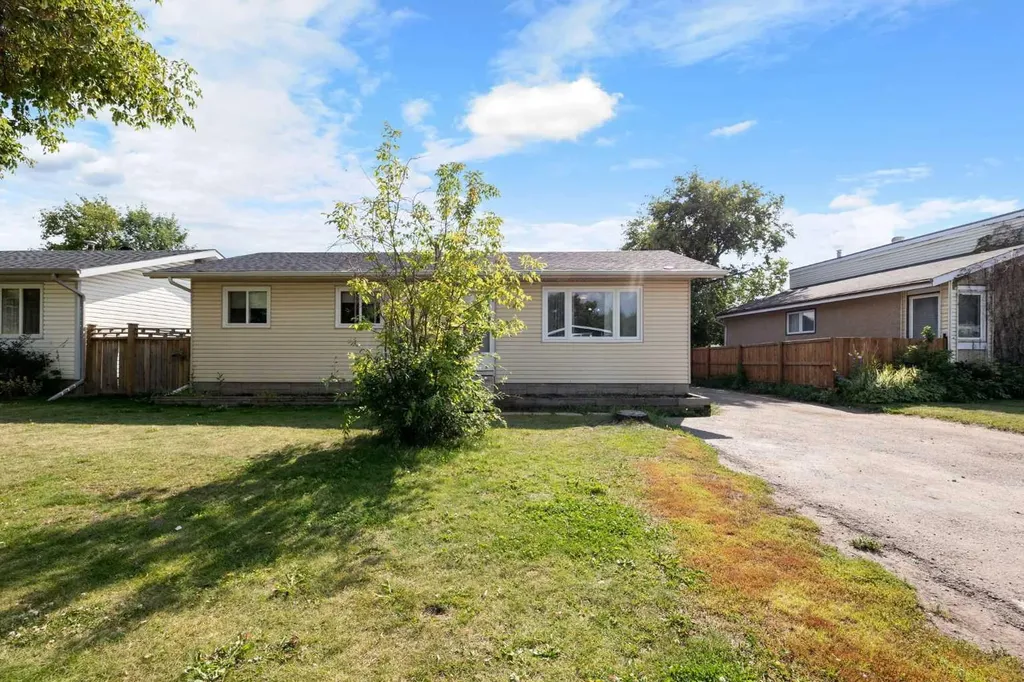 105 Hill Drive Fort Mcmurray AB T9H 2B4