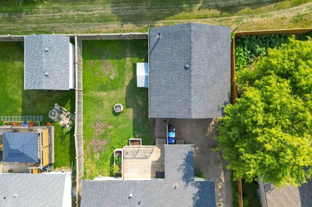 105 Hill Drive Fort Mcmurray AB T9H 2B4