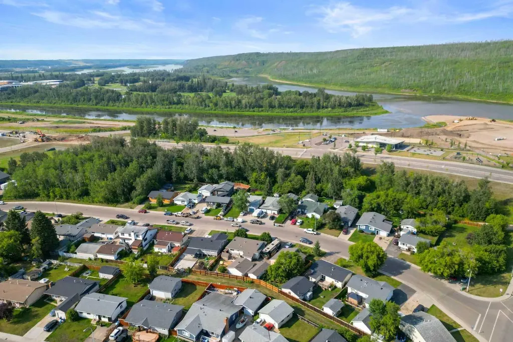 105 Hill Drive Fort Mcmurray AB T9H 2B4
