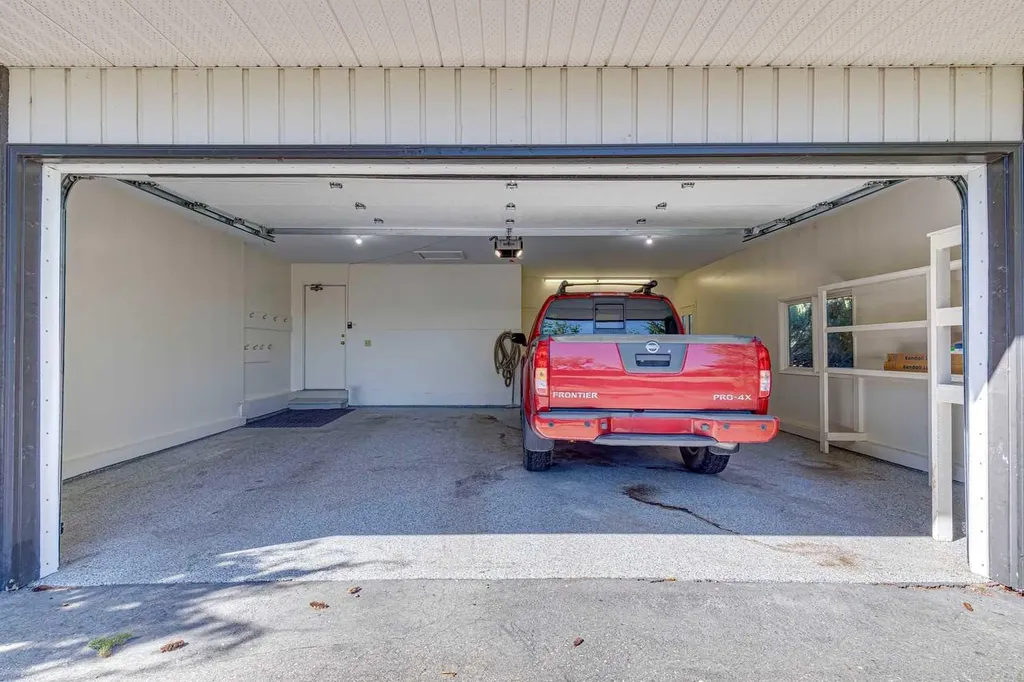 198189 64 Street W Rural Foothills County AB T1S0R6