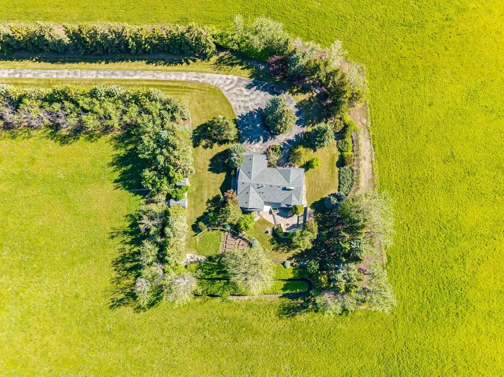 198189 64 Street W Rural Foothills County AB T1S0R6