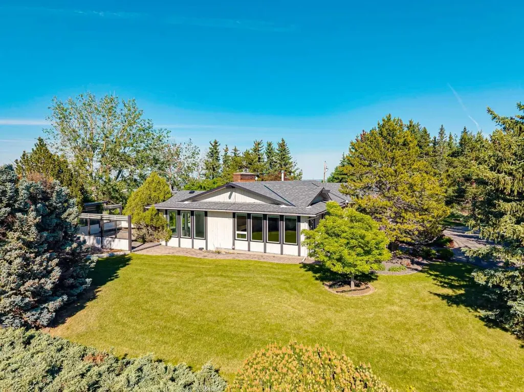 198189 64 Street W Rural Foothills County AB T1S0R6