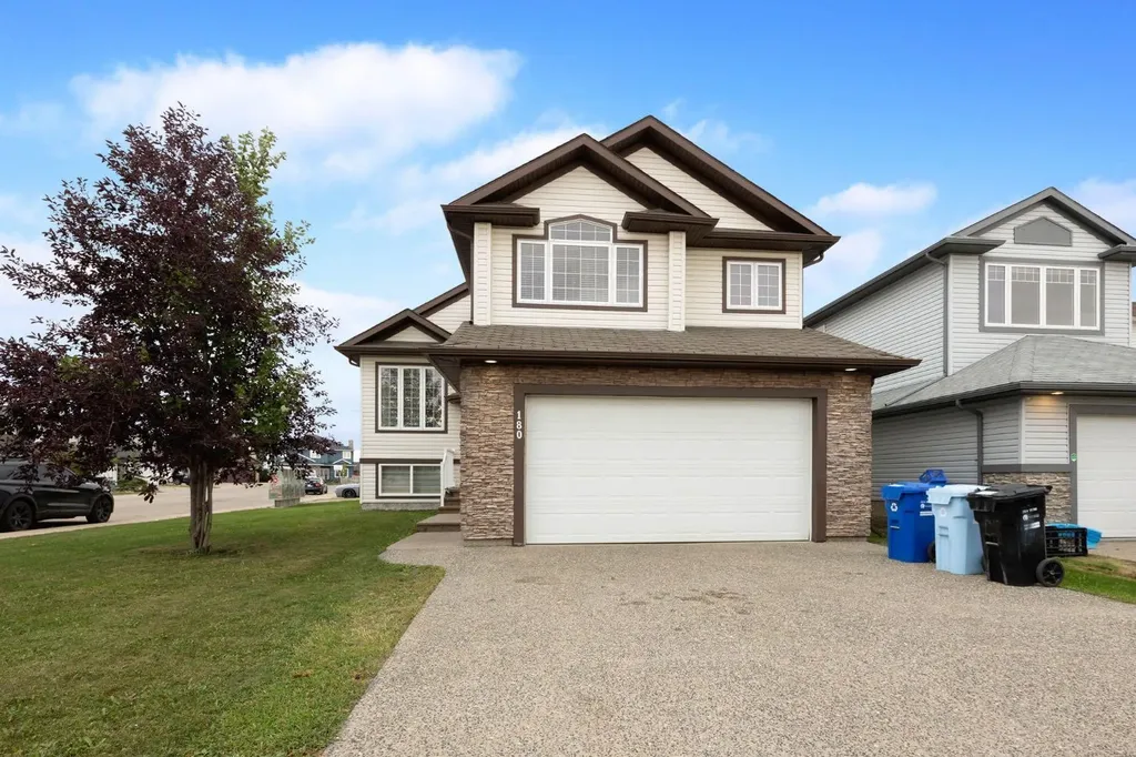 180 Mountain Avens Crescent Fort Mcmurray AB T9K 1Y1